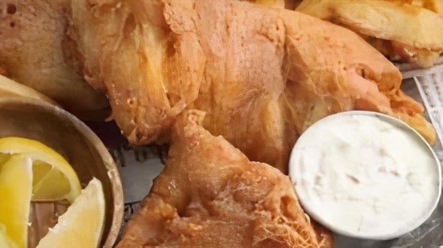 Cod Fish & Chips.
